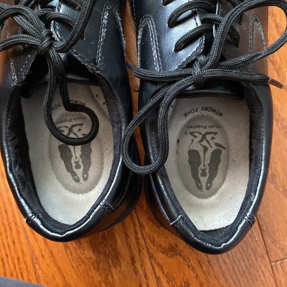 Boy’s size 5.5 Hush Puppies Dress shoes - Picture 4 of 16
